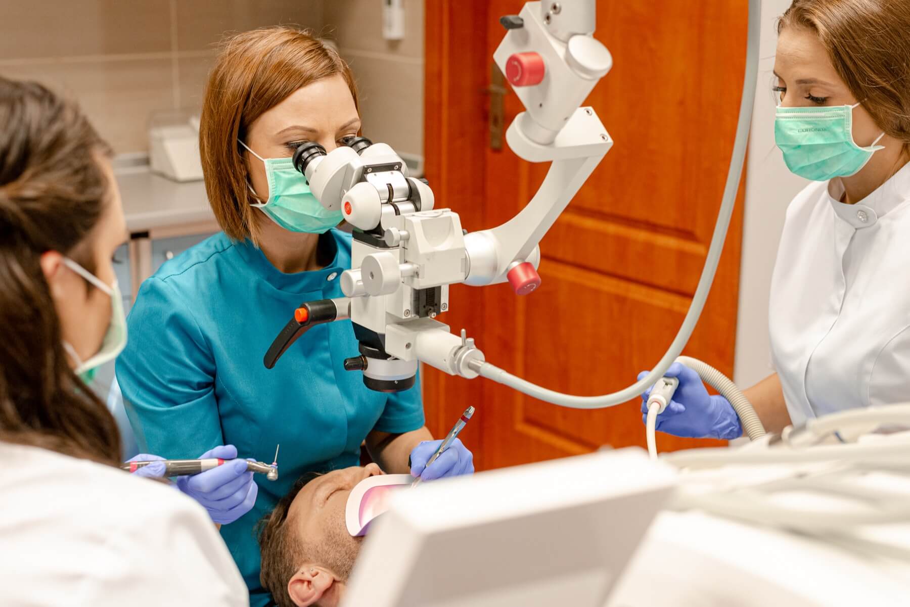 Leczenie kanałowe zęba w gabinecie Prestige Opole - endodoncja